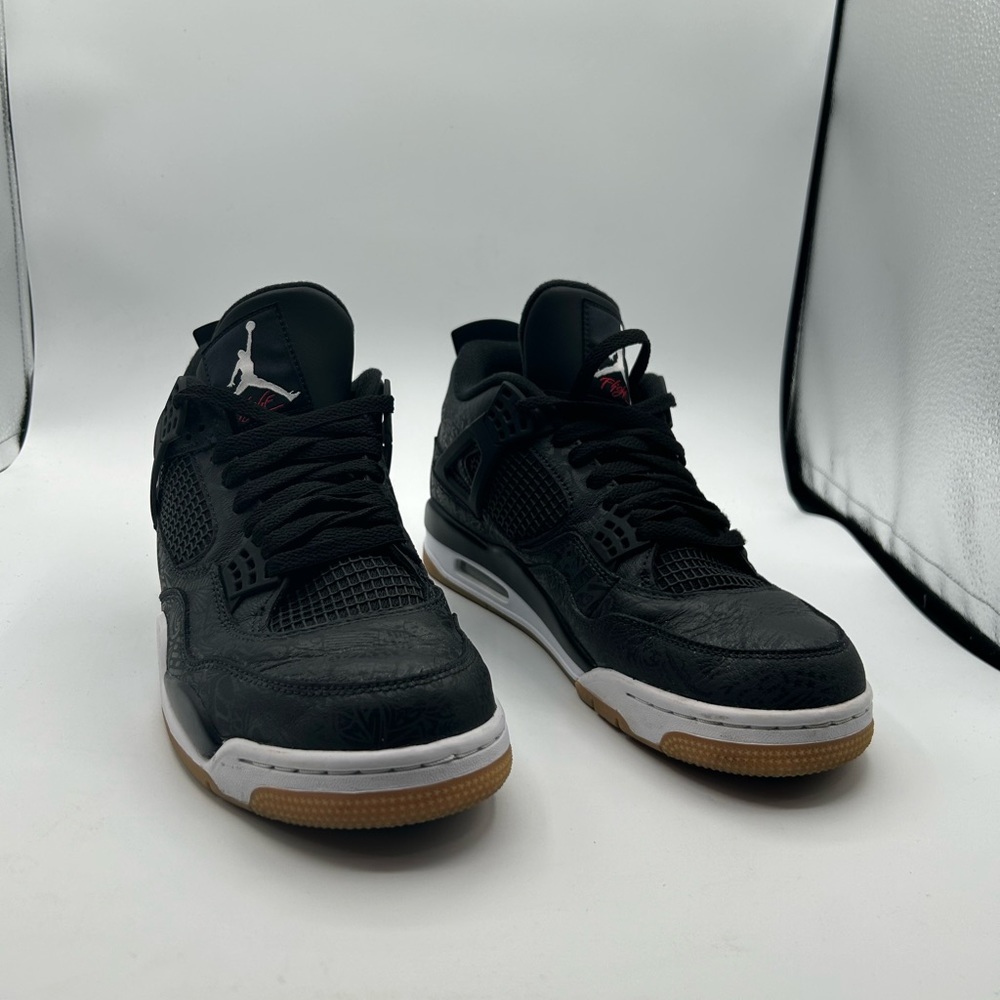 Air Jordan 4 black/white gum size 11